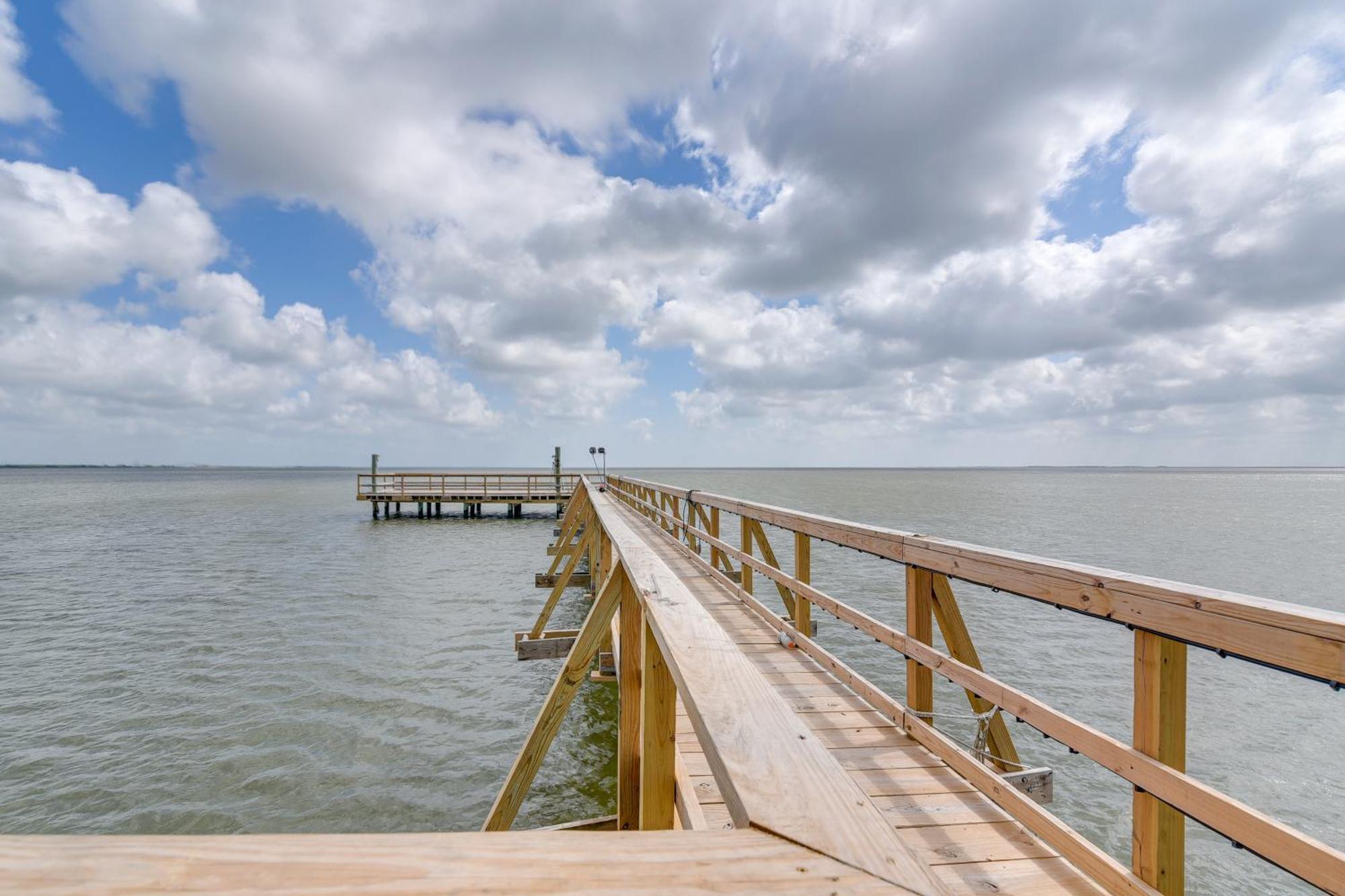 Pet-Friendly Port Arthur Retreat With Fishing Pier! Villa Exterior photo